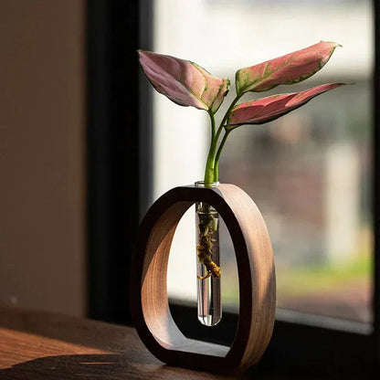 Nysa – Vase en bois avec esthétique inspirée de l'Asie