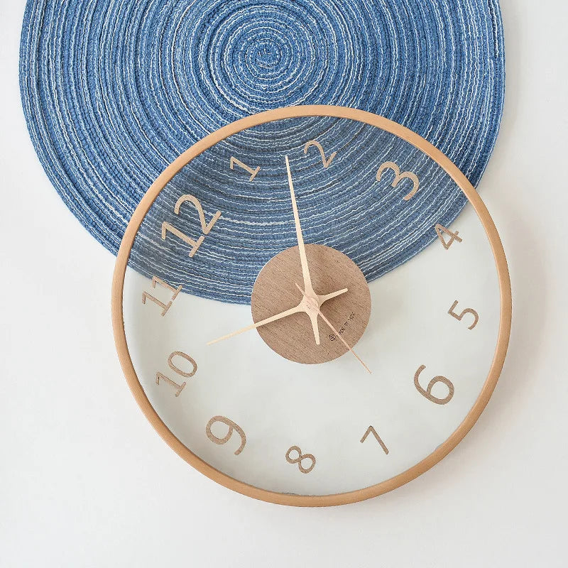Claria – Horloge Murale Designer Transparente