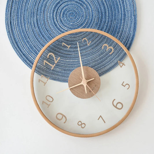 Claria – Horloge Murale Designer Transparente