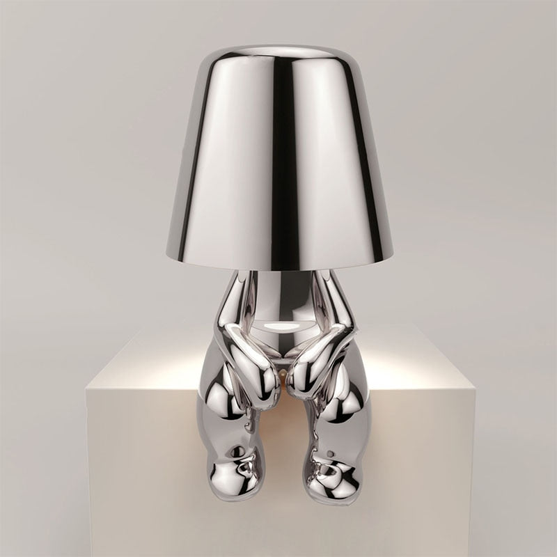 Kaori – Statue Penseur Dorée Lampe de Table