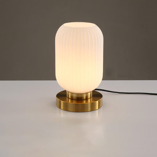 Nerida – Lampe de Table Ovale en Verre Nordique