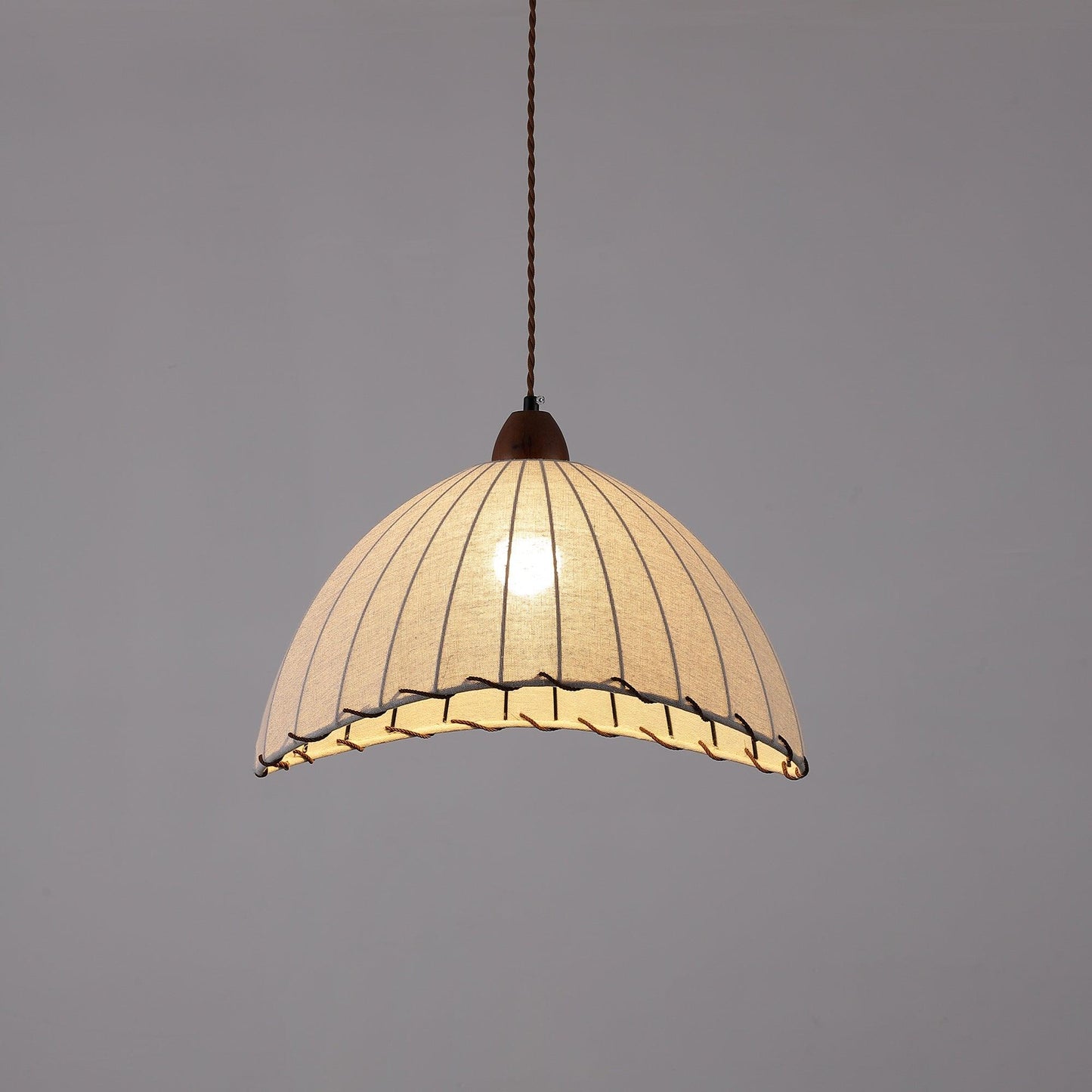 Jane – Élégante Suspension au Style Rétro