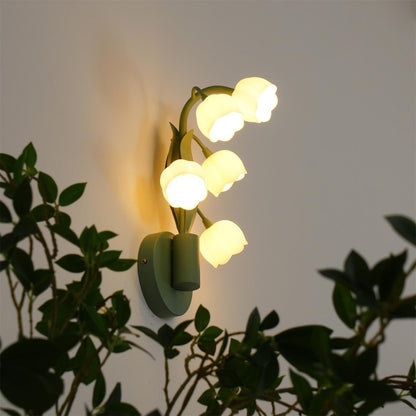 Louise – Élégante Lampe Murale Orchidées
