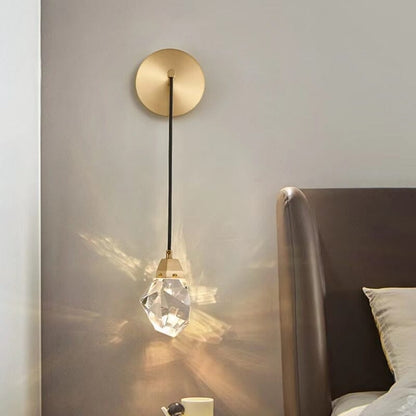 Cascade de cristal : applique murale moderne