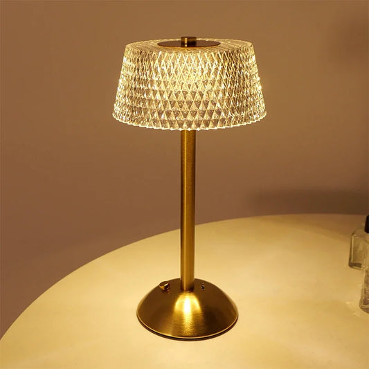 Elinna – Lampe de table moderne en acrylique et métal