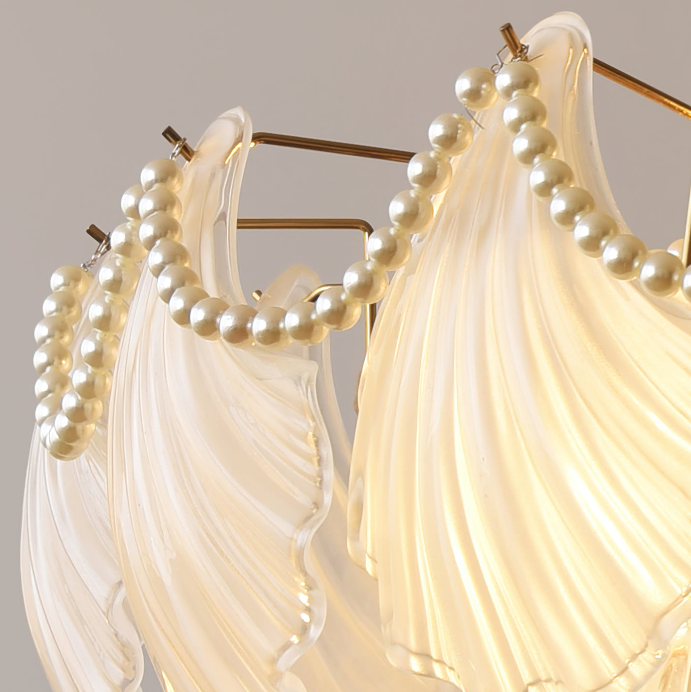 Gia – Lustre en verre coquillage
