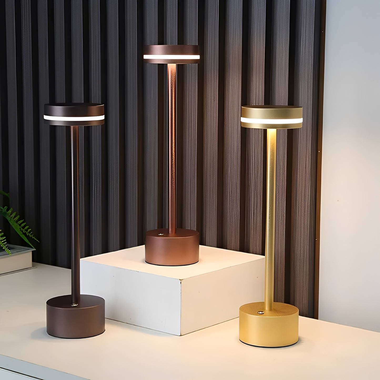 Hoshi – Élégance Cosmique Lampe de Table LED