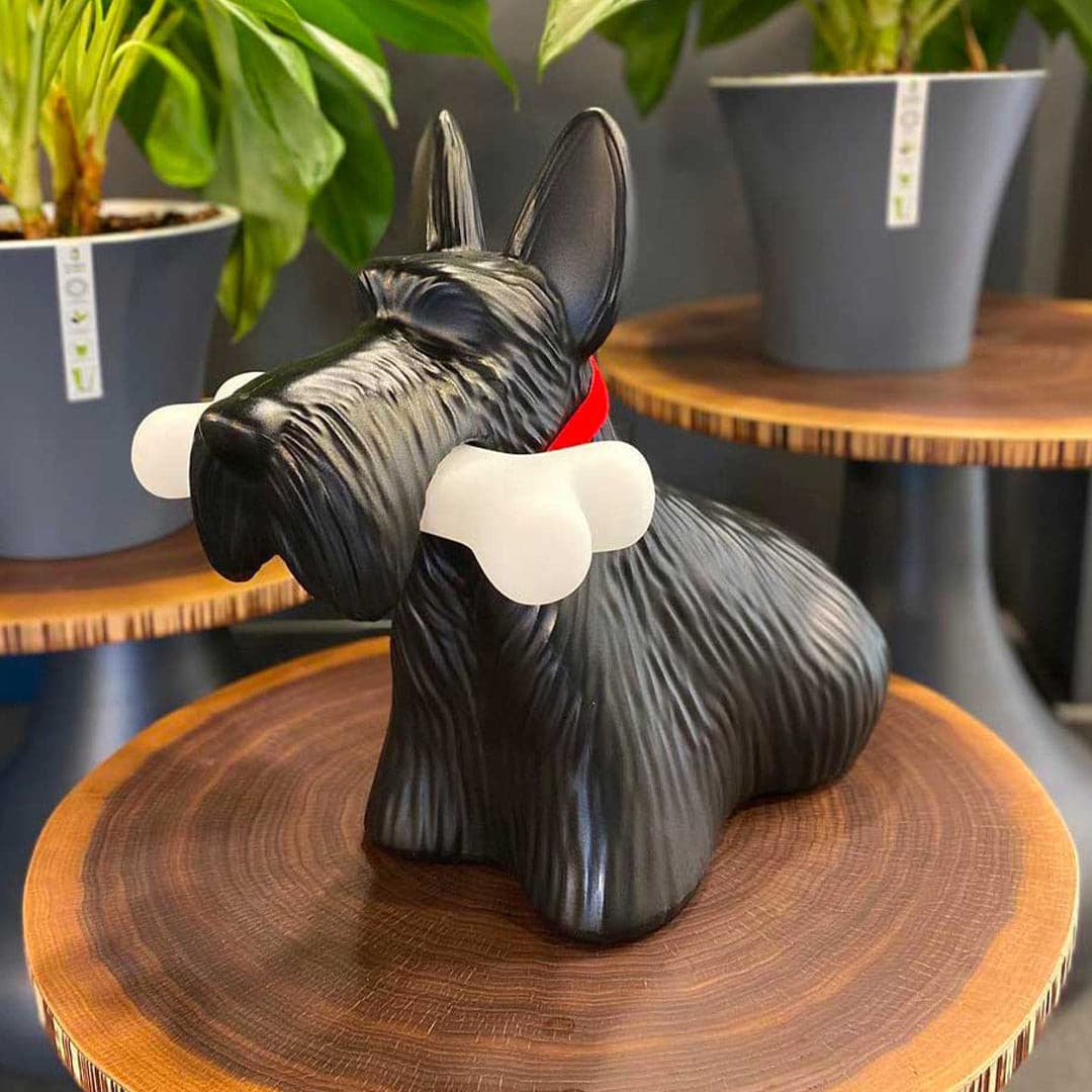 Scottie – Lampe de table en résine