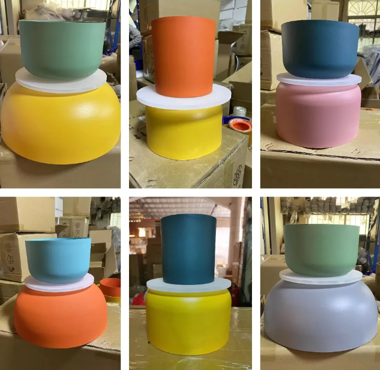 Lampe suspendue LED moderne et colorée