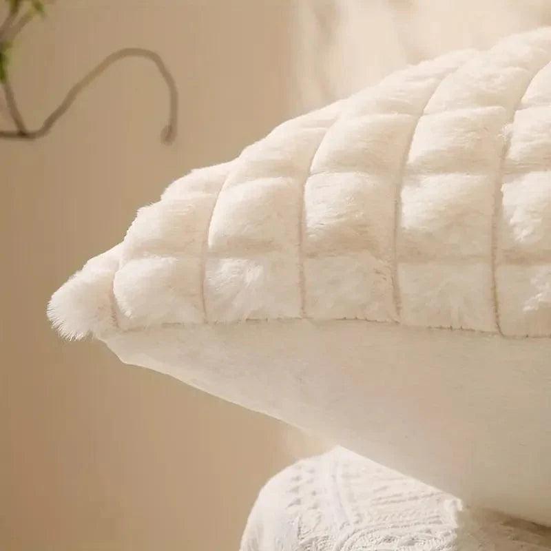Terra – Housse de coussin en peluche