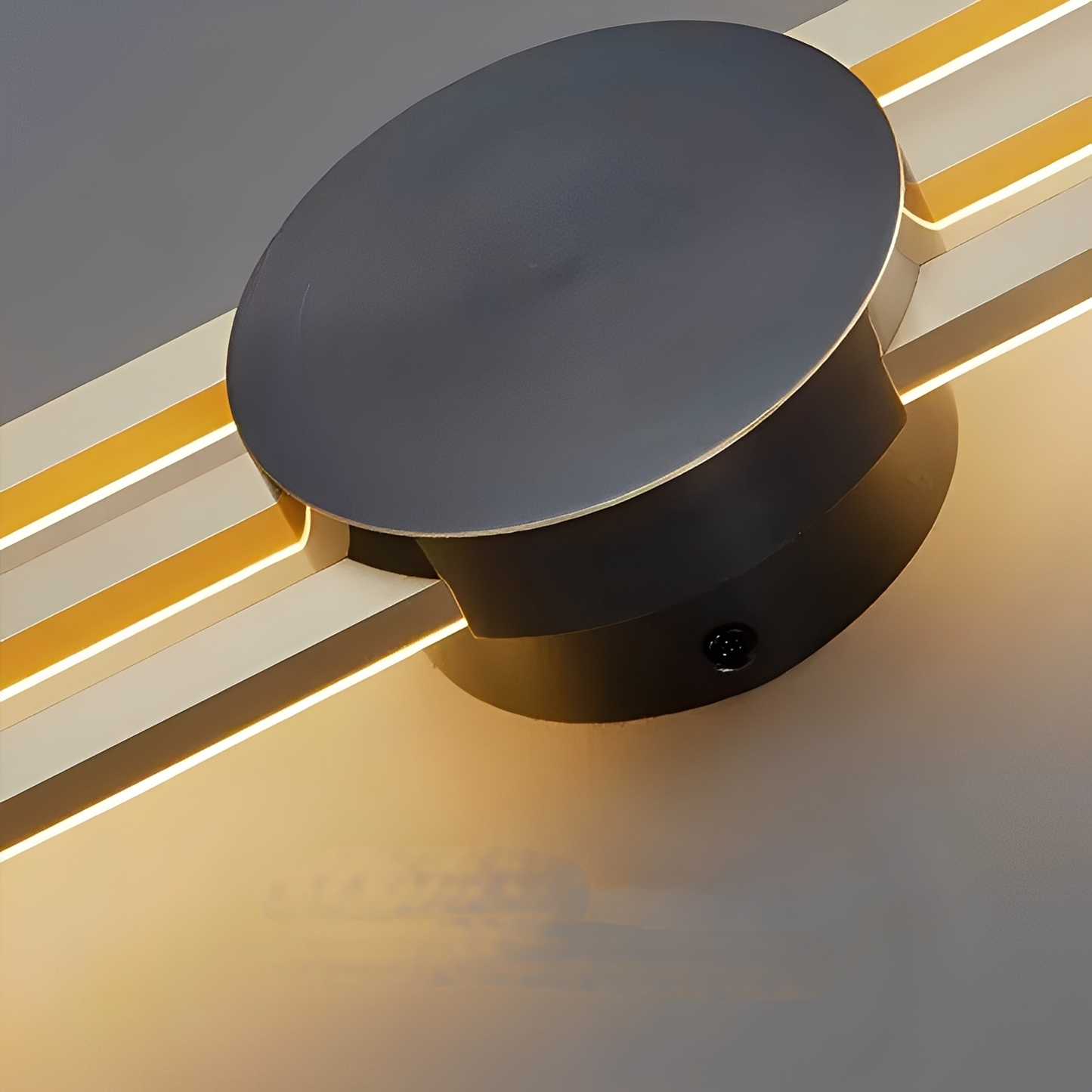 Dustin – Luxueuse Lampe Murale en Cuivre
