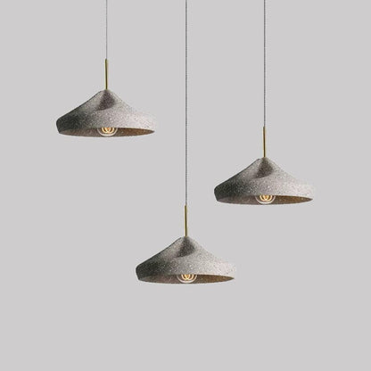 Ravenna – Suspension industrielle moderne en ciment