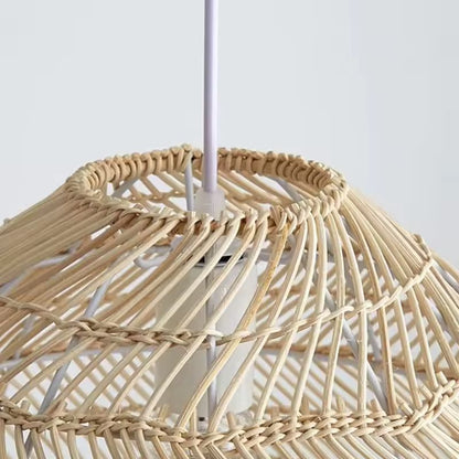 Livia – Suspension en rotin pastoral