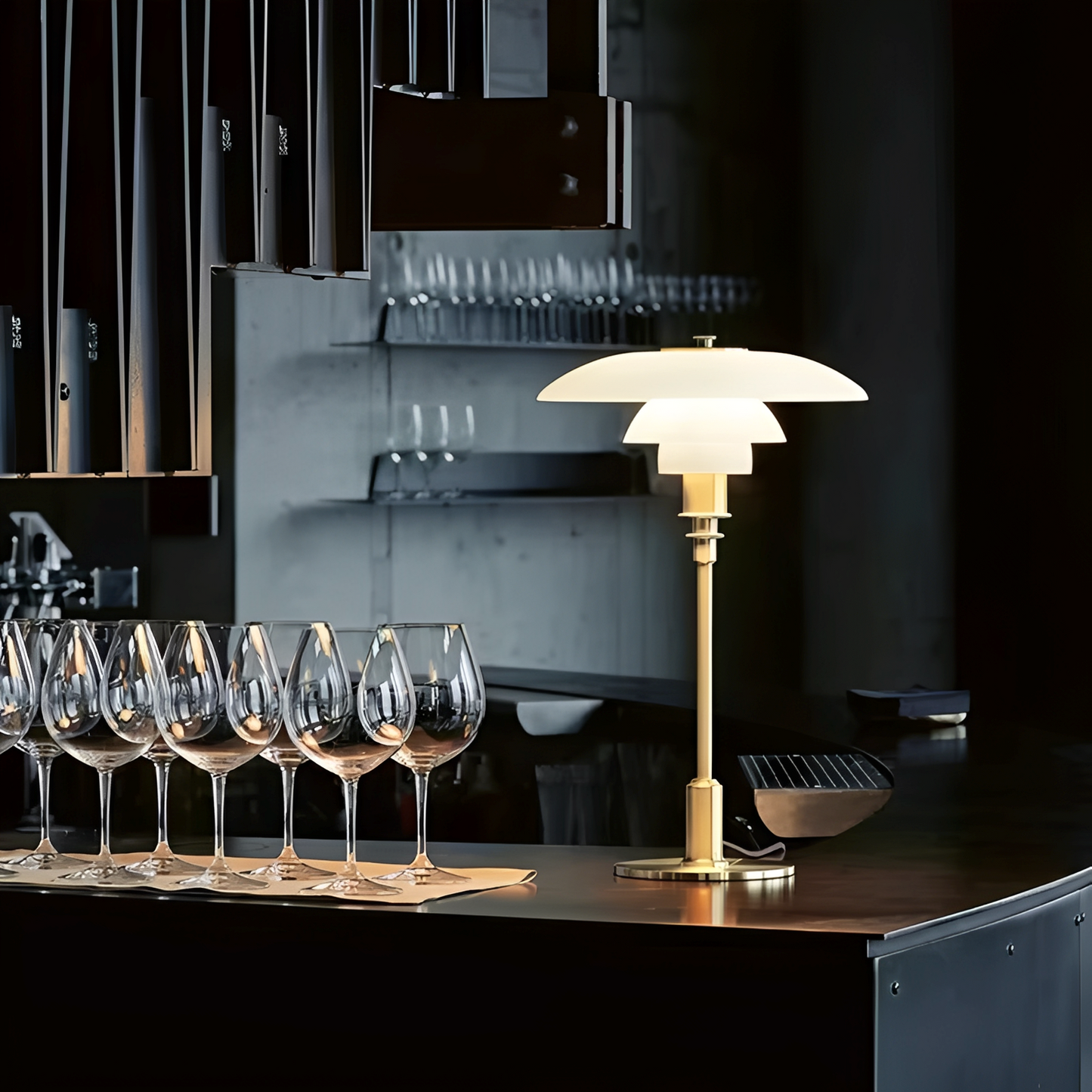 Eldric – Lampe de pied nordique rétro designer