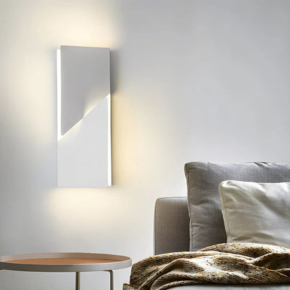 Aiko – Applique murale minimaliste