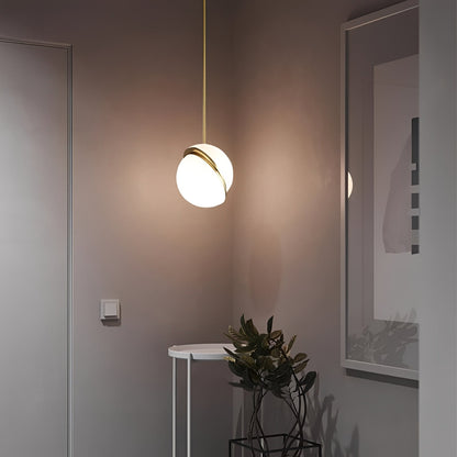 Sorin – Suspension en boule light-luxury nordique