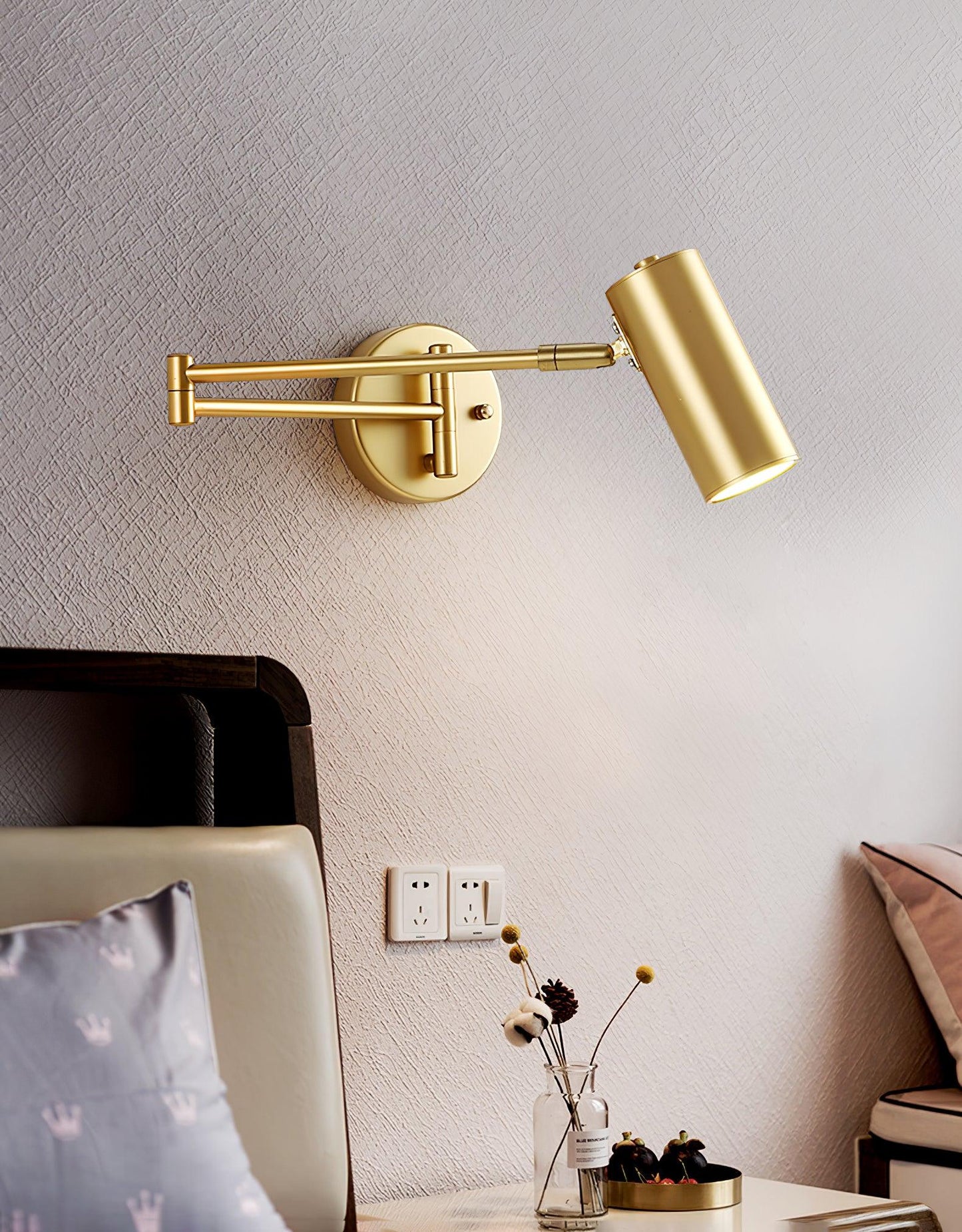 Lina – Applique murale réglable avec bras pivotant au design moderne