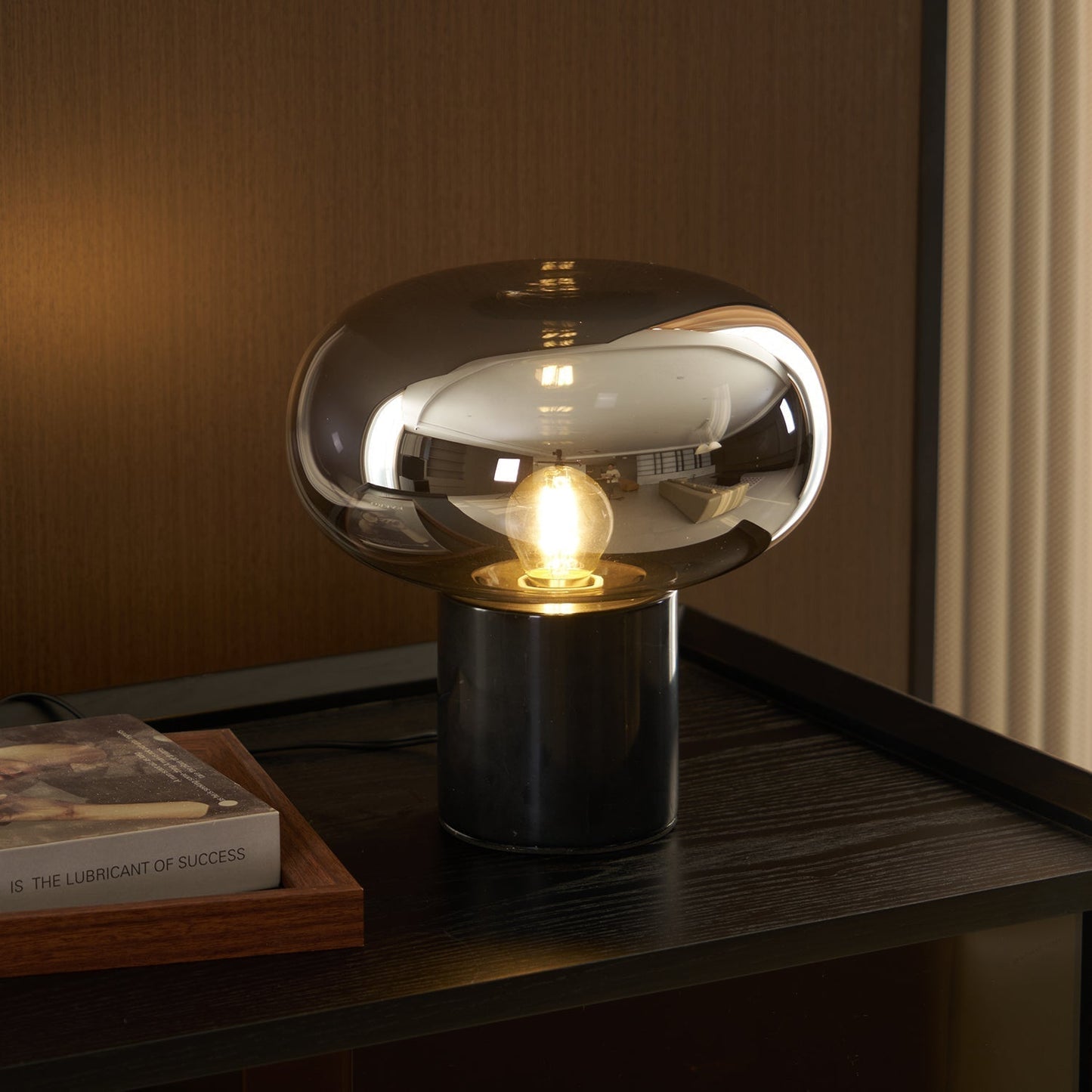 Lin – Lampe de table en verre au design nordique