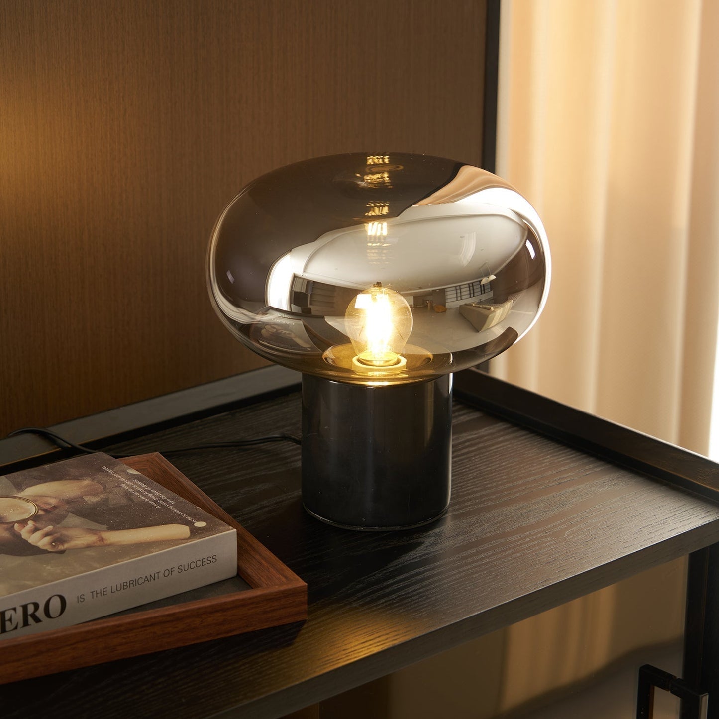 Lin – Lampe de table en verre au design nordique