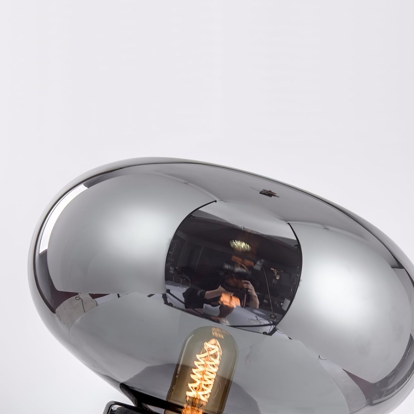Lin – Lampe de table en verre au design nordique