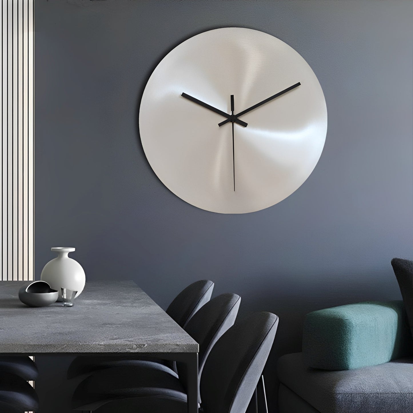Argentum – Horloge murale industrielle en argent
