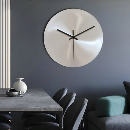 Argentum – Horloge murale industrielle en argent