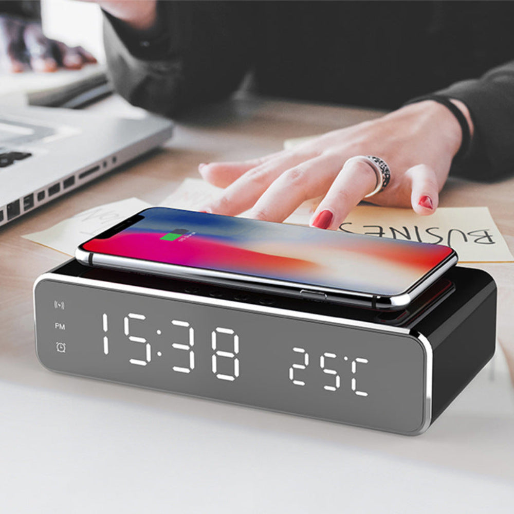 Mon – Réveil LED avec Chargeur Sans Fil