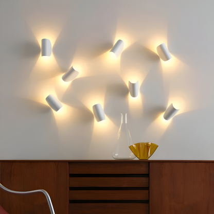 Arcuno – Applique murale en métal orientable