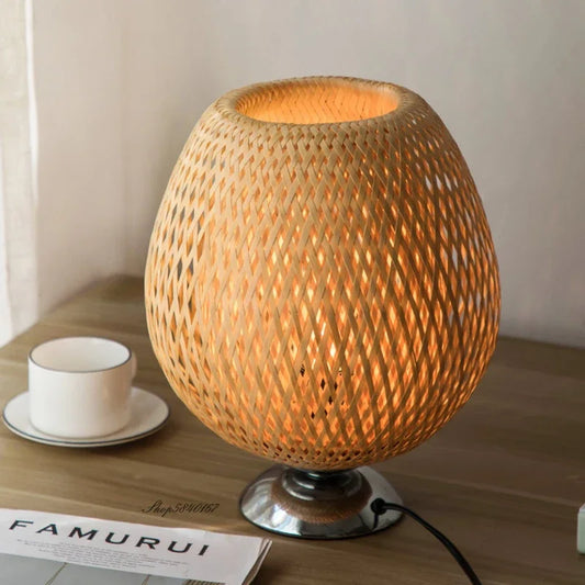 Emiko – Lampe de table zen en bambou