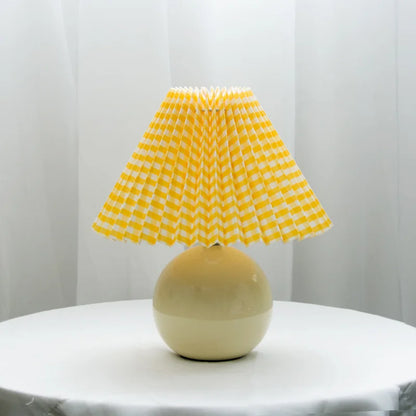 Lampe De Table À Abat-Jour Plissé Au Style Rétro Chic