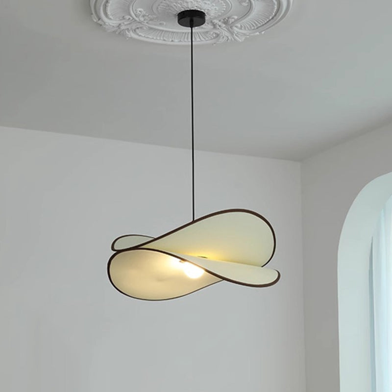Kaori – Lampe suspendue en tissu style Wabi-Sabi : Beauté naturelle de l'imperfection