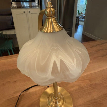 Maribel – Lampe de table vintage en laiton et verre en forme de fleur