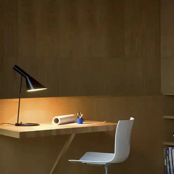 Kaela – Lampe sur pied minimaliste LED