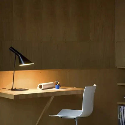 Kaela – Lampe sur pied minimaliste LED