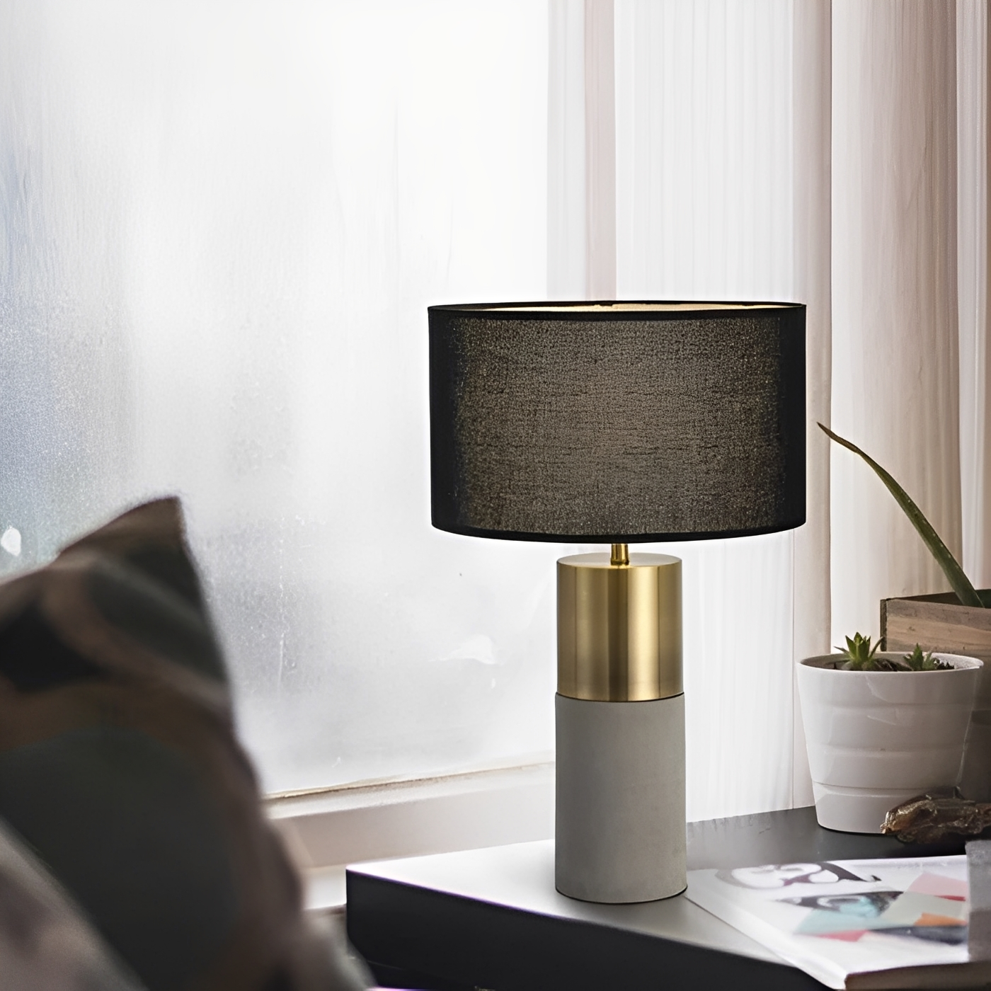 Ragna – Lampe de table design industriel