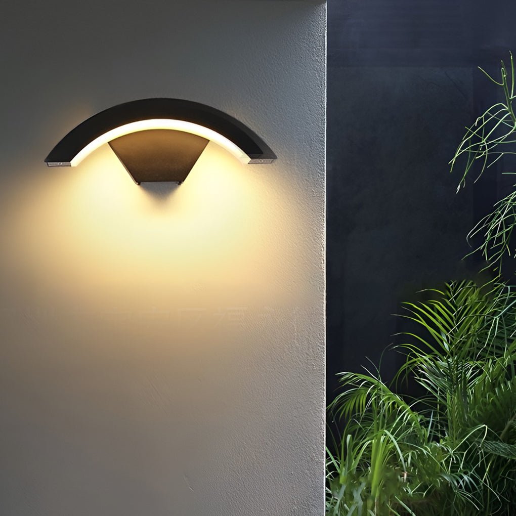 Akagi – Lampe Murale Extérieure LED Incurvée