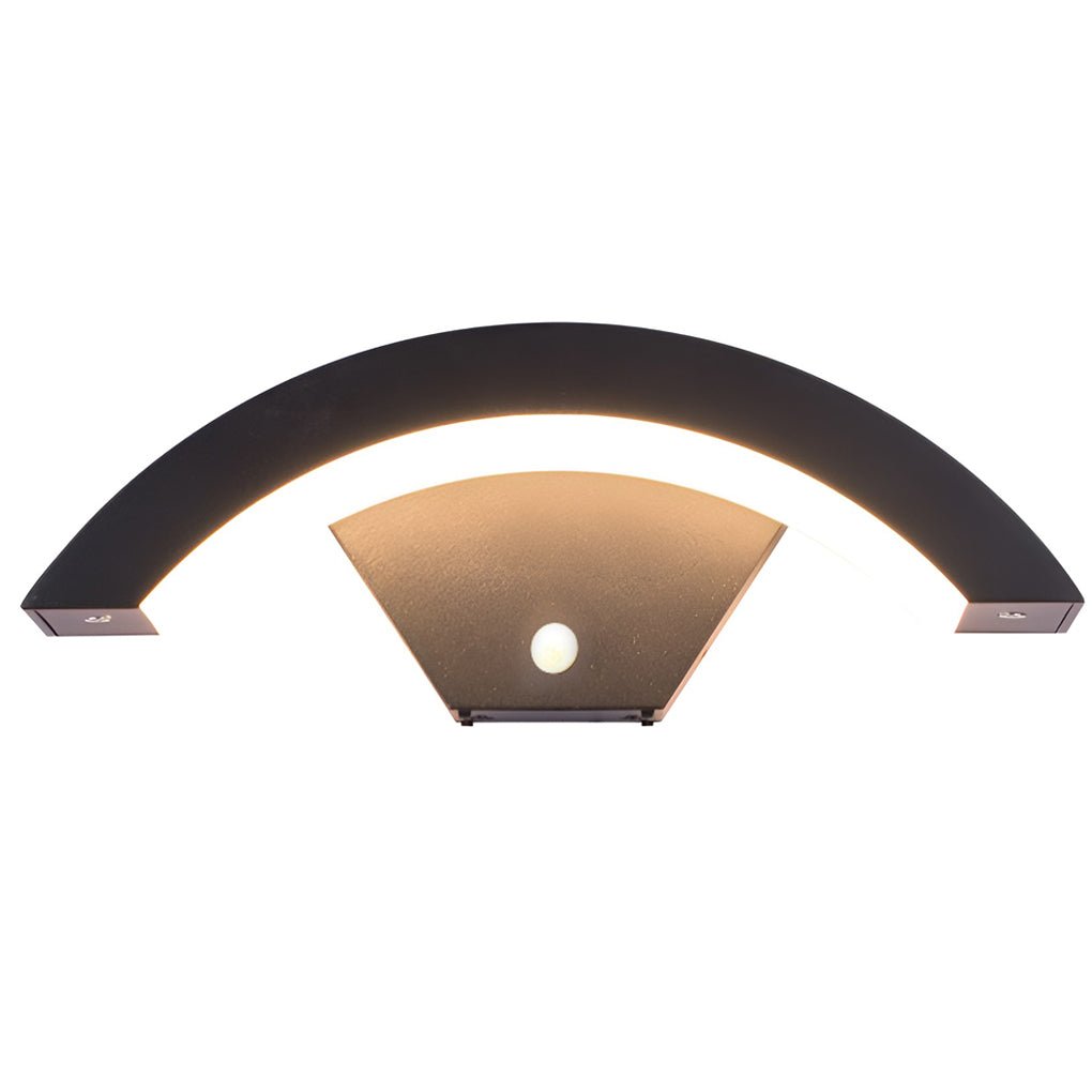 Akagi – Lampe Murale Extérieure LED Incurvée