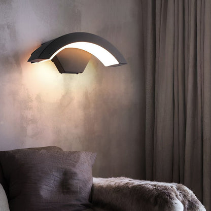 Akagi – Lampe Murale Extérieure LED Incurvée