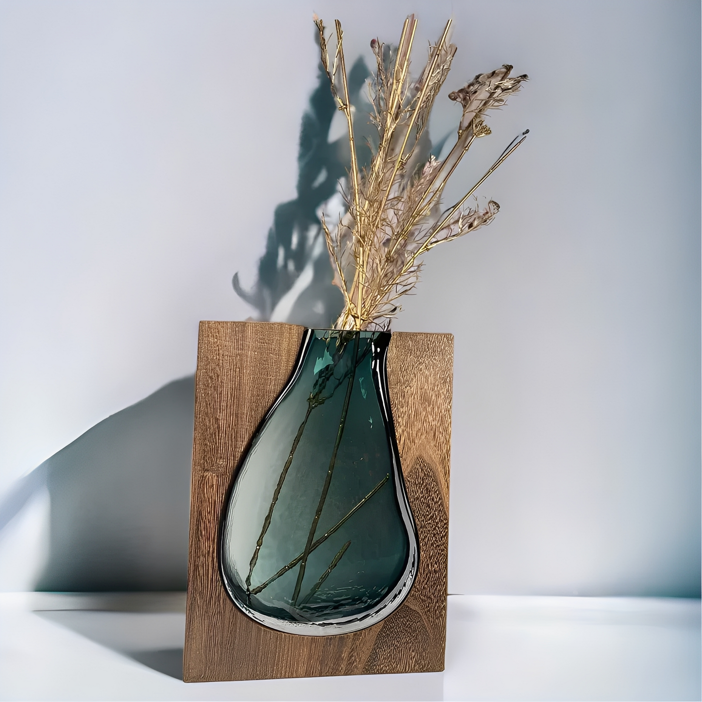Miyako – Vase en bois et verre nordique à bord vivant