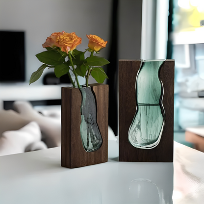Miyako – Vase en bois et verre nordique à bord vivant