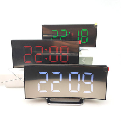 Réveil numérique électronique moderne à LED