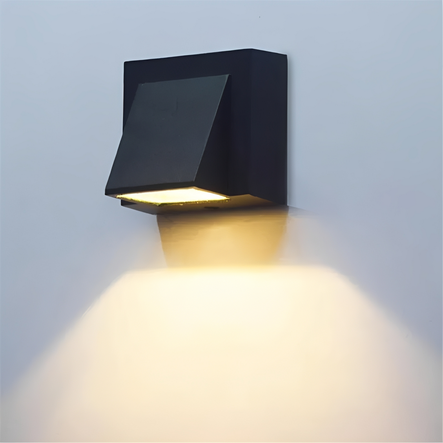Theo – Moderne Wandlampe
