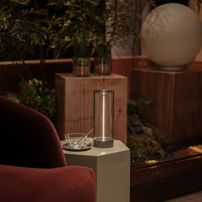 Raven – Lampe de chevet LED magnétique