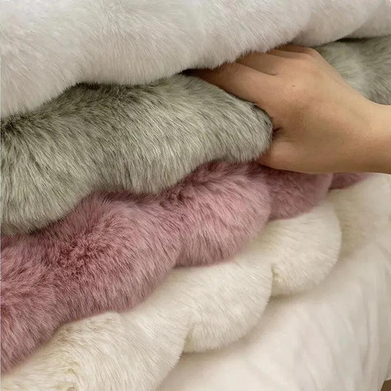 Fenja – Tapis Rond en Peluche