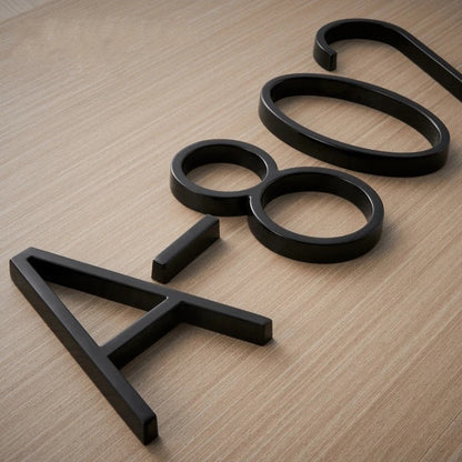 Zura – Plaques de porte alphanumériques flottantes