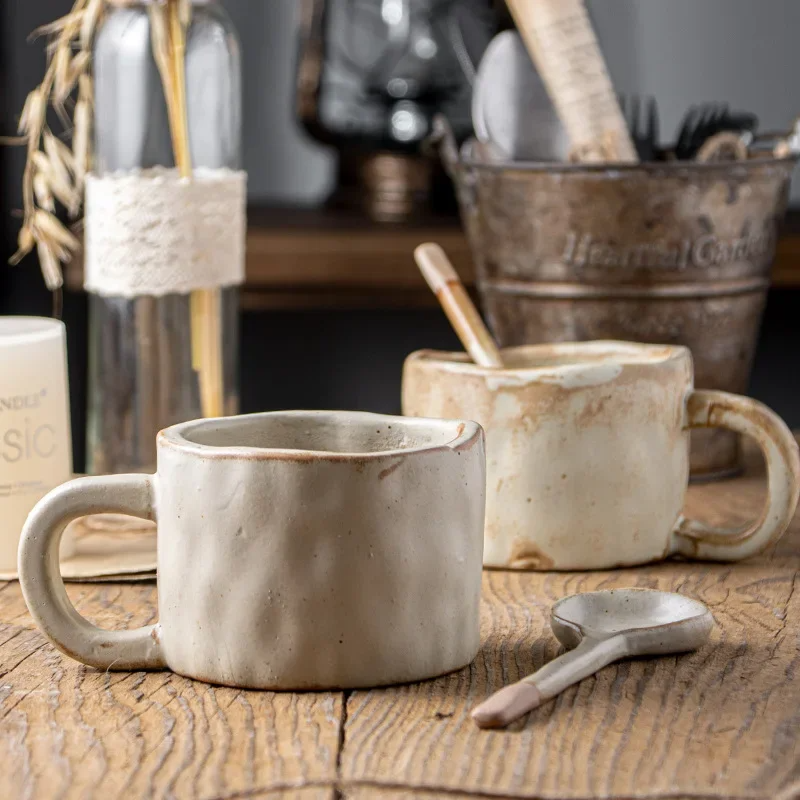 Juan – Tasse en porcelaine rétro faite à la main
