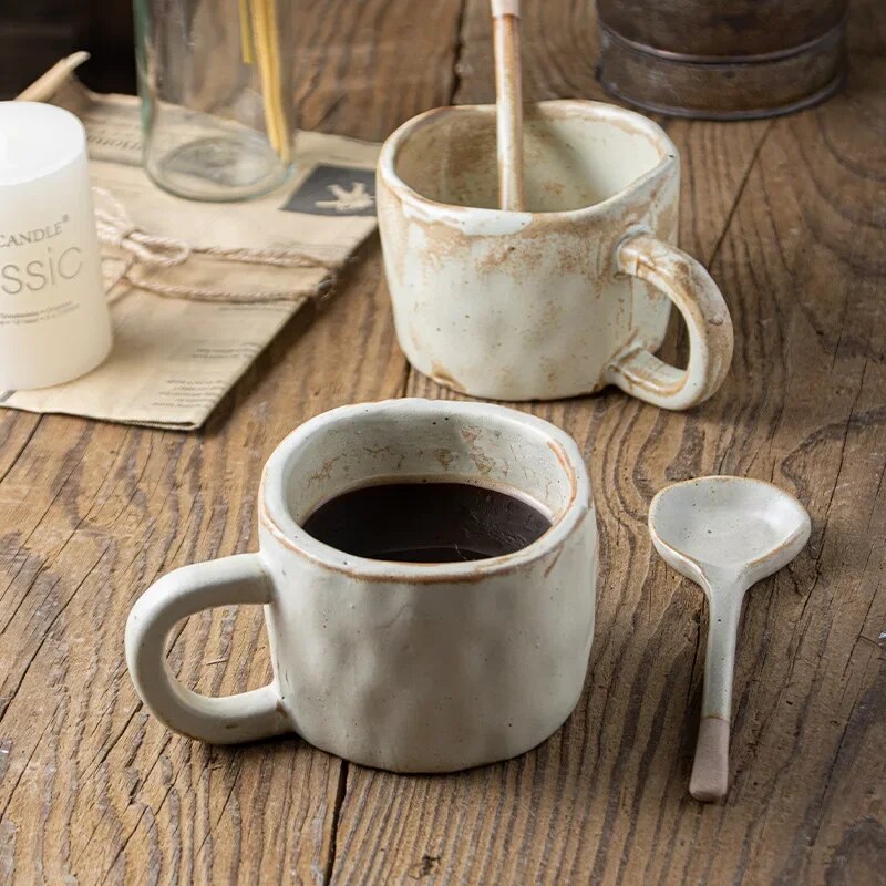 Juan – Tasse en porcelaine rétro faite à la main