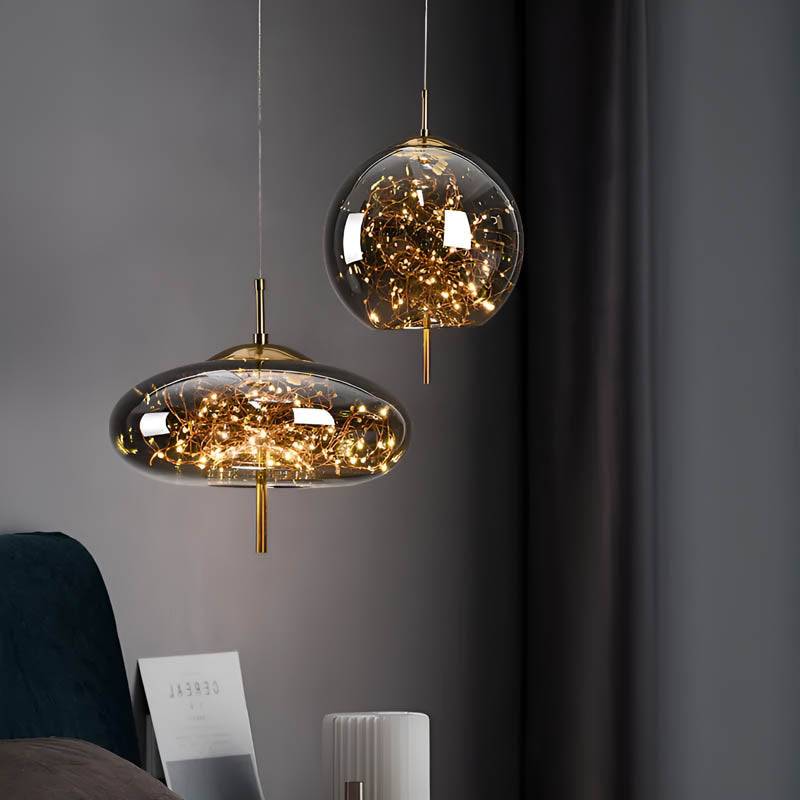 Ellyse – Suspension avec design en verre étincelant : L'élégance classique rencontre la magie moderne