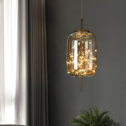 Ellyse – Suspension avec design en verre étincelant : L'élégance classique rencontre la magie moderne