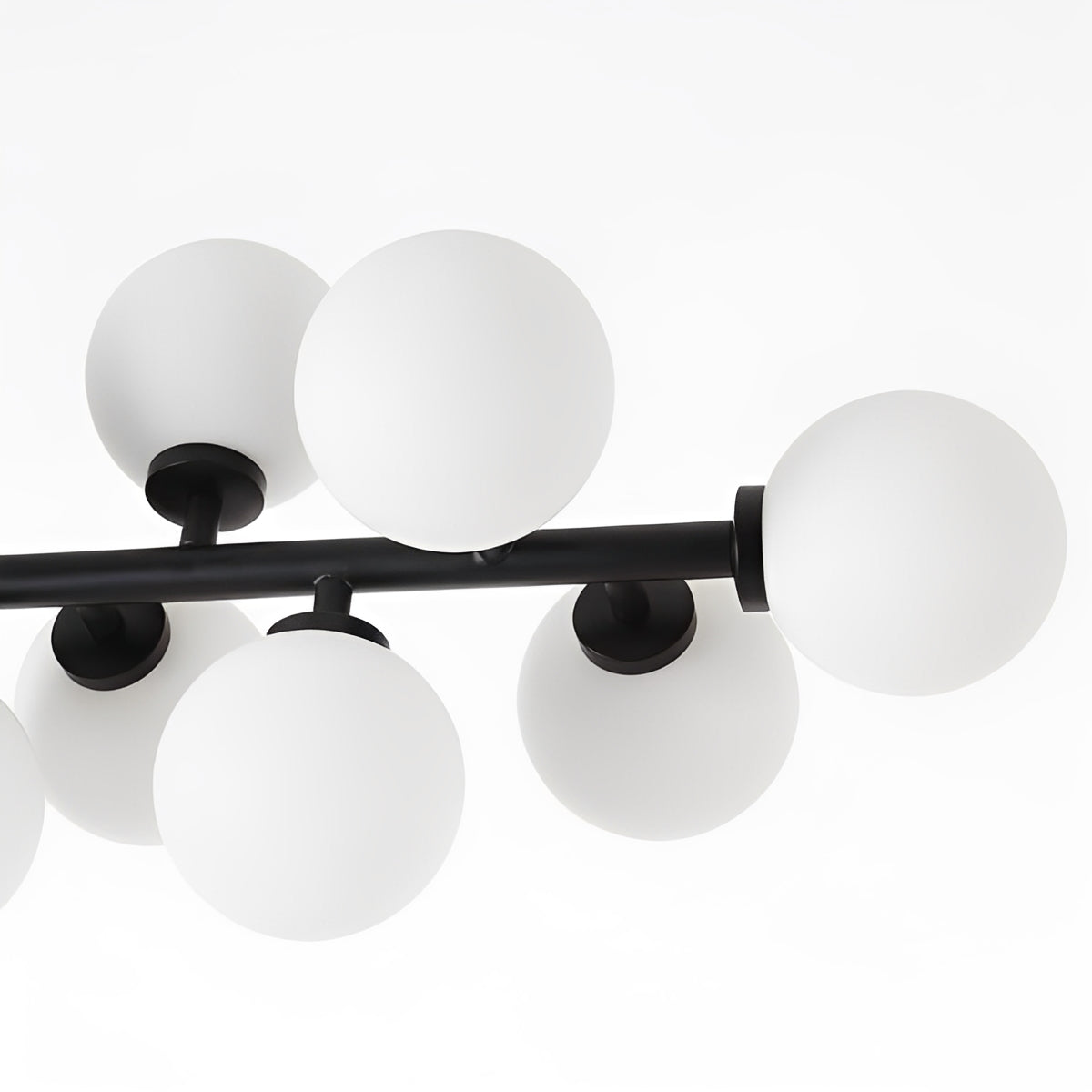 Orla – Suspension en boule élégante